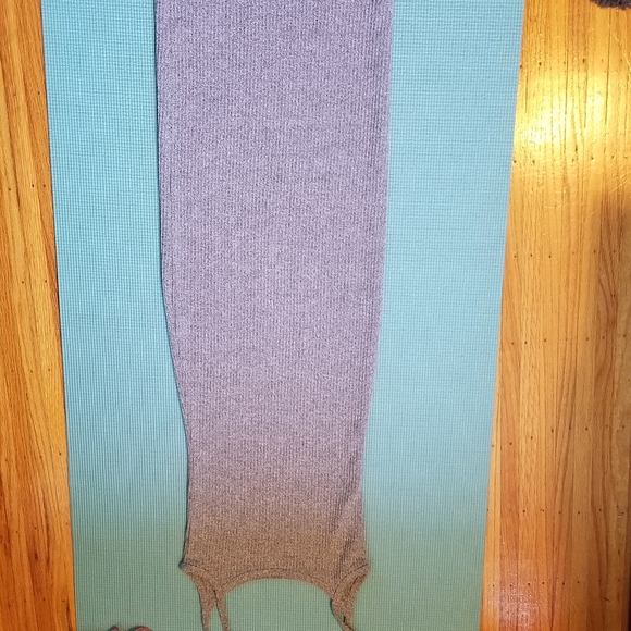 Band new aritzia dress - Picture 3 of 3